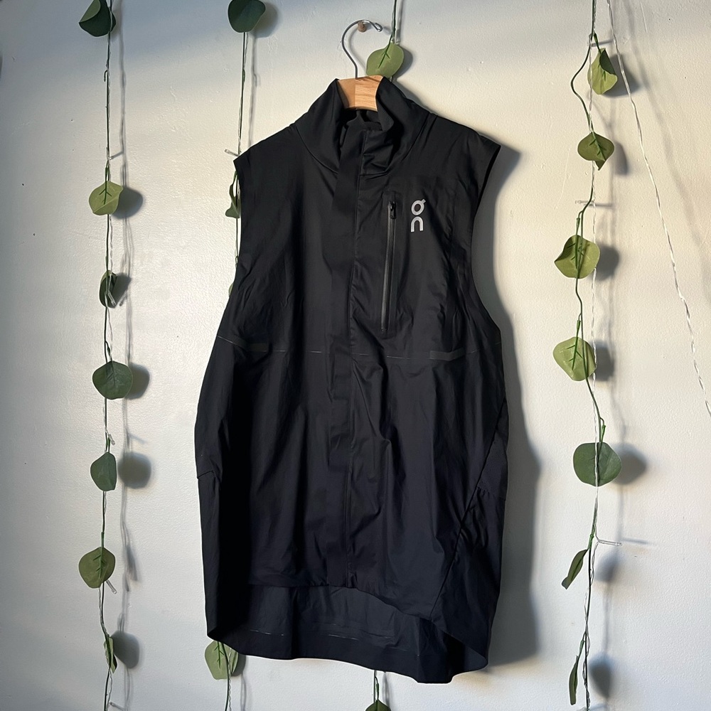 On Running. Weather Vest.